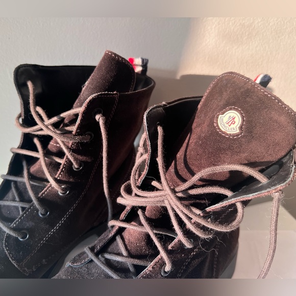 Moncler chocolate brown suede boot - Picture 2 of 5